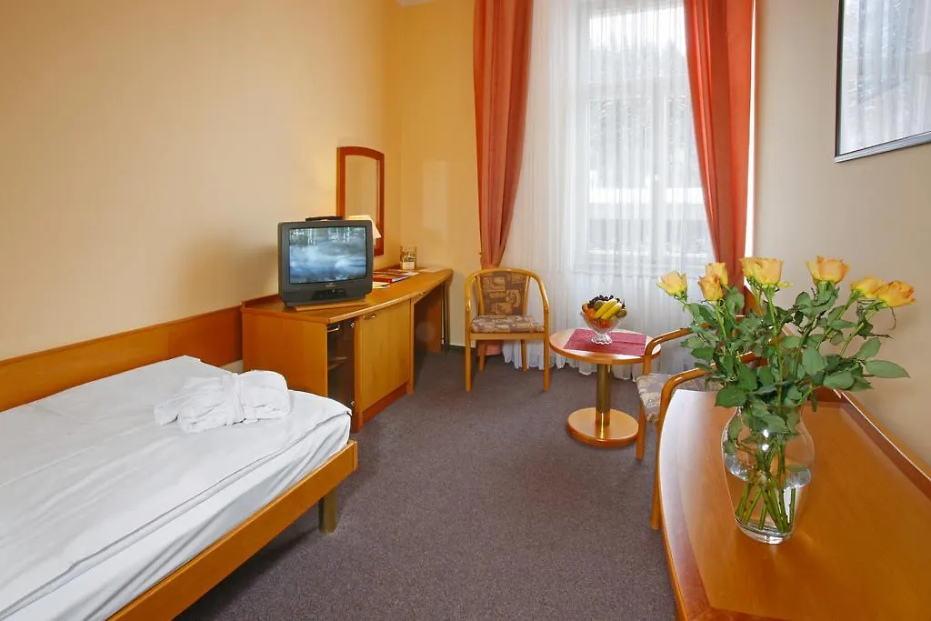 Hotel Ensana Hvězda - Imperiál - Neapol Mariánské Lázně