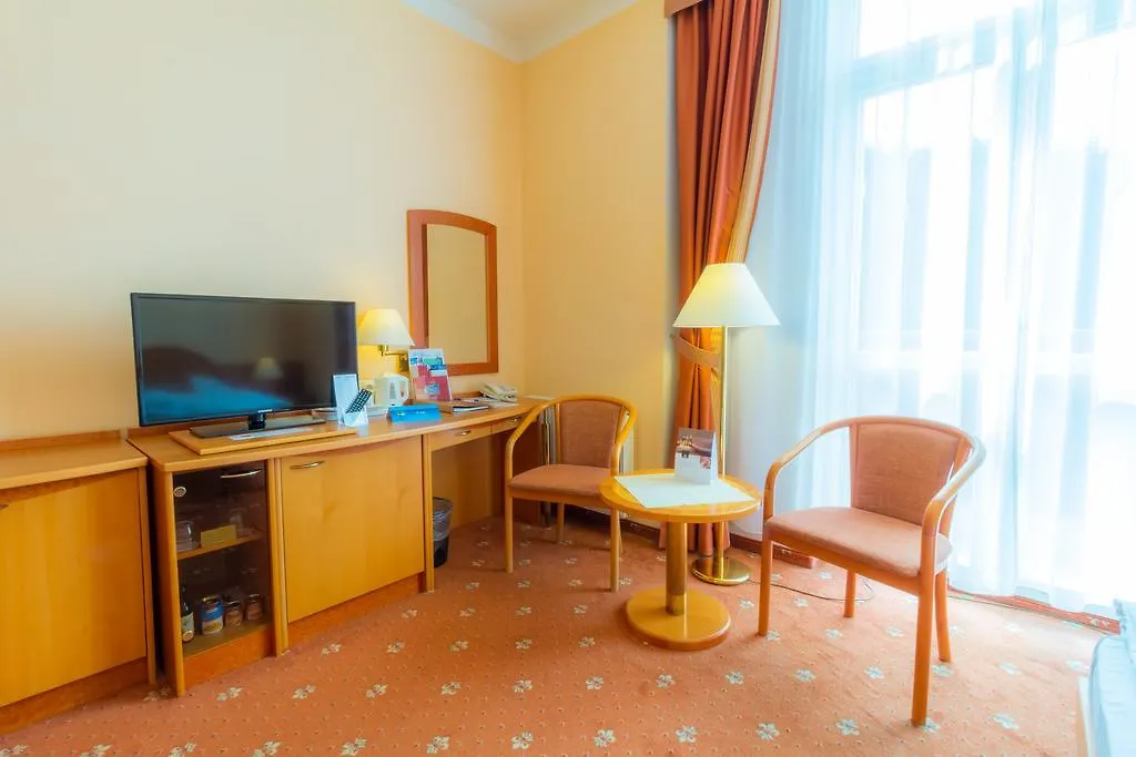 Hotel Ensana Hvězda - Imperiál - Neapol Mariánské Lázně