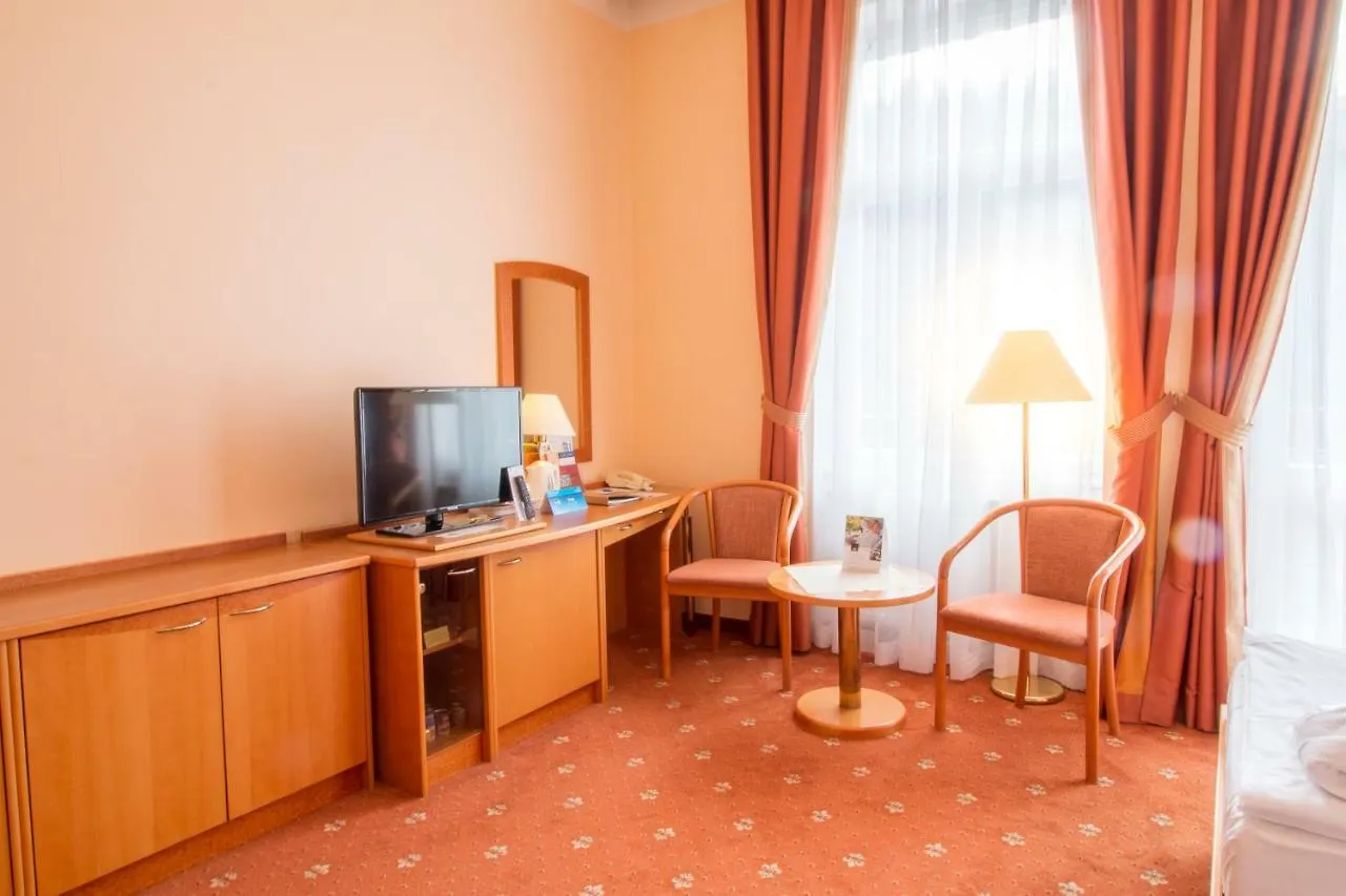 Hotel Ensana Hvězda - Imperiál - Neapol Mariánské Lázně 4*,